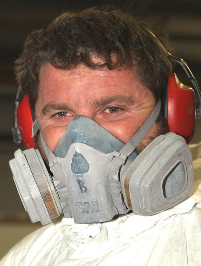 Brett Van Munster masked up on the job © Frank Quealey